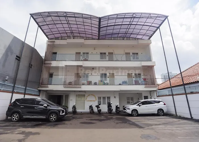 Family Residence Mitra Reddoorz Jakarta